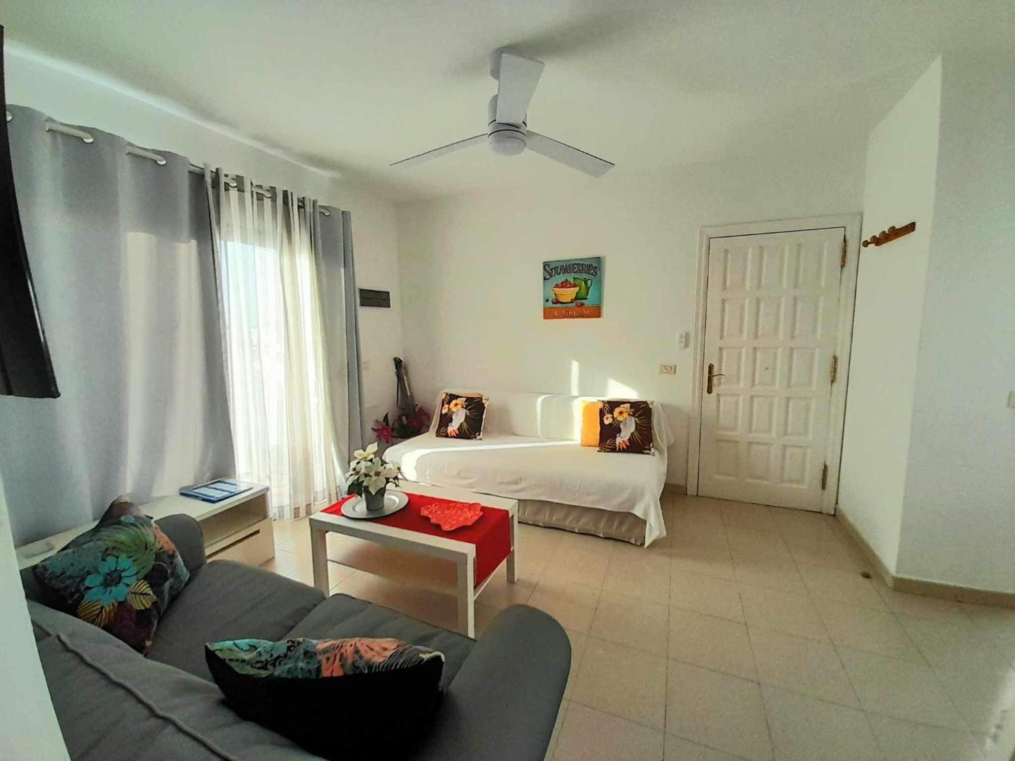 Apartment Vincent, Cozy And Sunny Over The Rooftops ปูแอร์โตเดลคาร์เมน ภายนอก รูปภาพ
